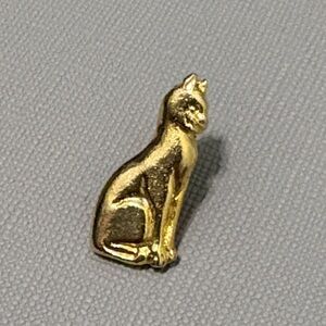 Camco Gold Cat Brooch Tack Pin